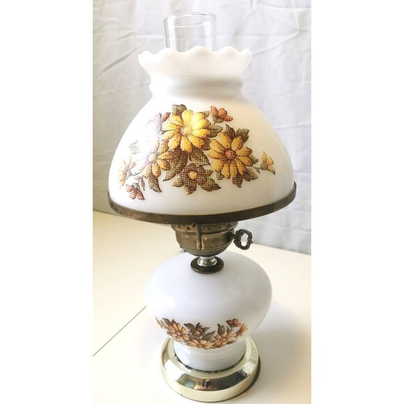 ✨ Vintage Milk Glass Electric Hurricane Parlor Table Lamp Style Yellow Floral - Picture 5 of 9